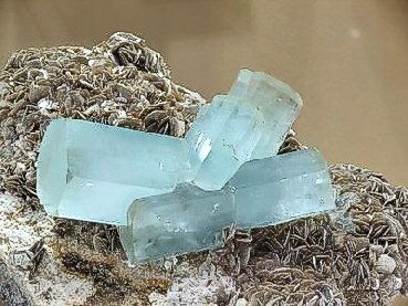 400px-Aquamarine_P1000141